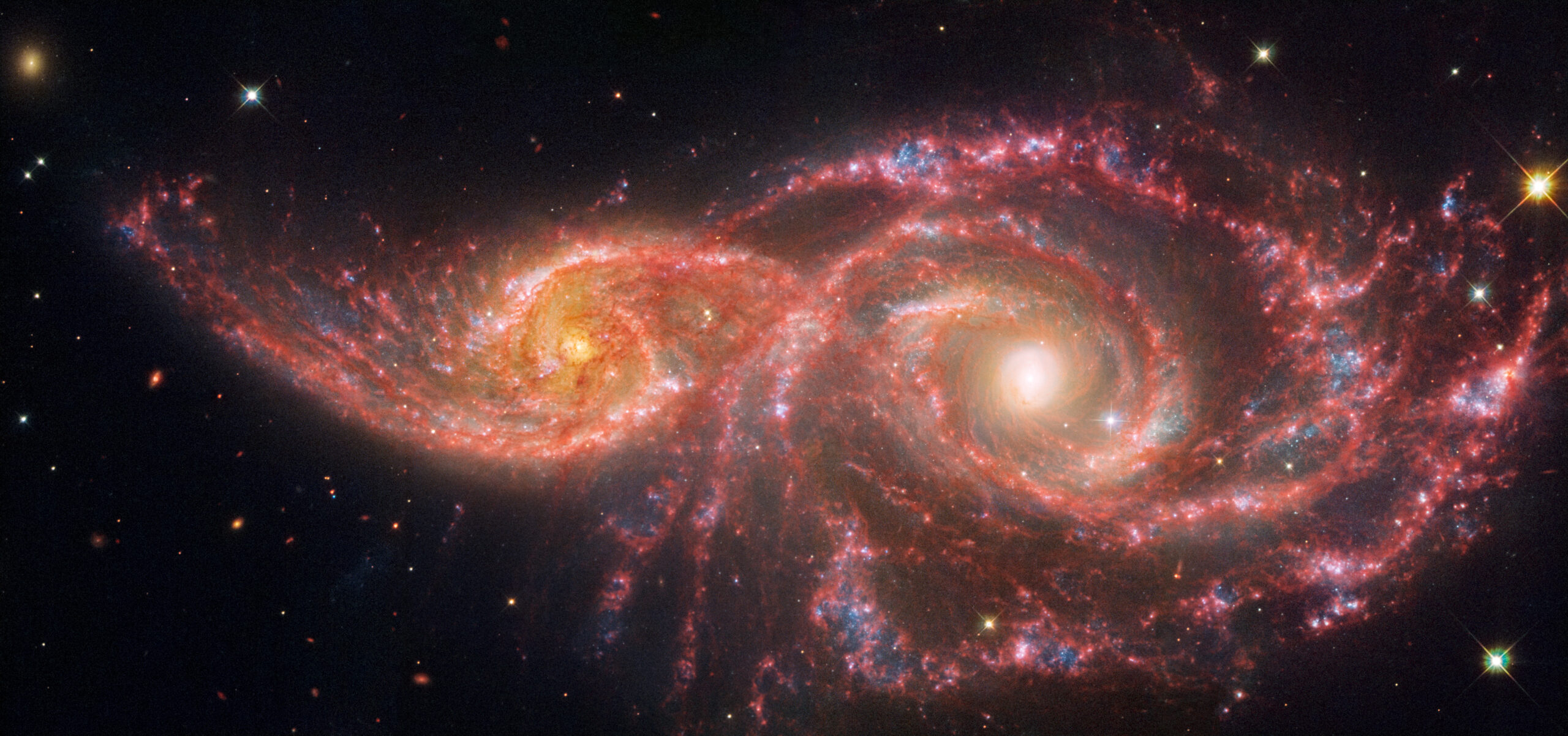 2トパーズの流星　３枚（BS02-085 250105 宇宙の瞳：2台の望遠鏡が捉えた銀河の密接な関係 | サイエンス